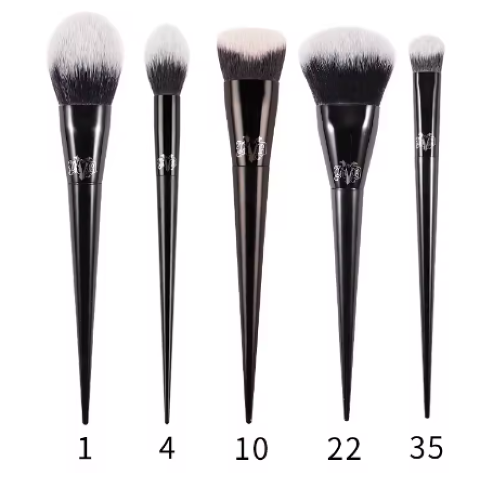 طقم فرش مكياج Kat Von D الاحترافي