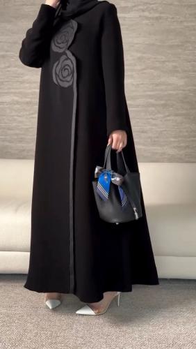 عباية نص كلوش