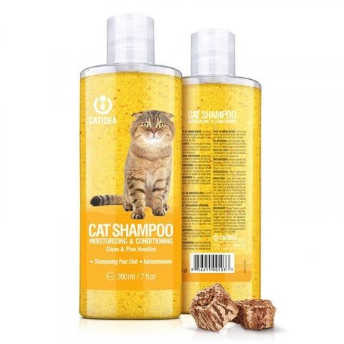 شامبو Cat-idea مع رائحة القرنفل والصنوبر.