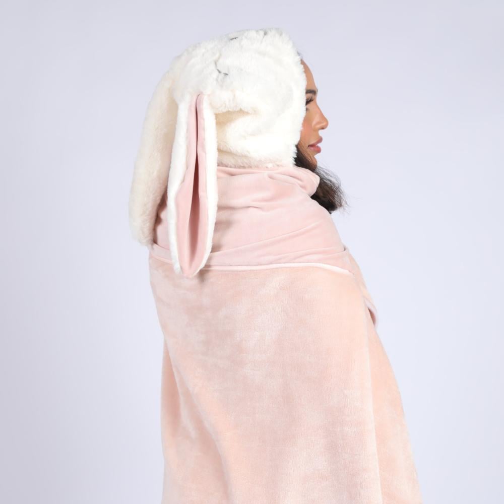 شال بقبعة أرنب