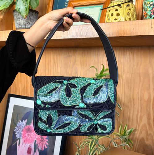 شنطة ميد نأيت Midnight wings