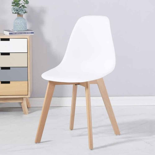 للإيجار كرسي جانبي بلاستيكي مع ارجل خشبية مبطنة ناعمة