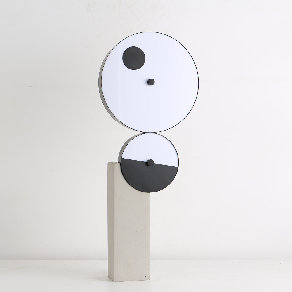 Short floor table lamp