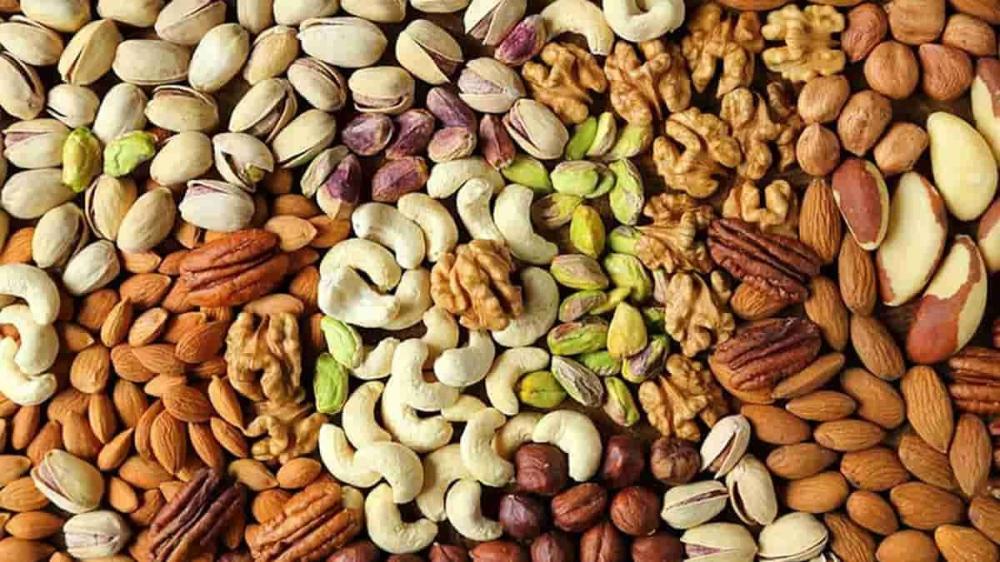 الفوائد صحية للمكسرات وإستخدامها