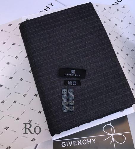 قماش جيفنشي شتوي Ro