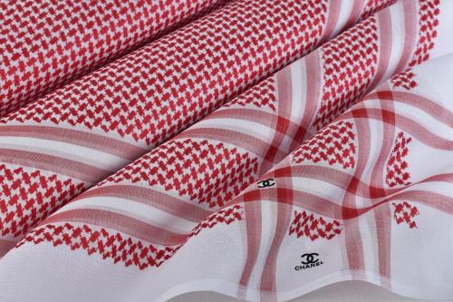شماغ شانيل كلاسيك الجديد