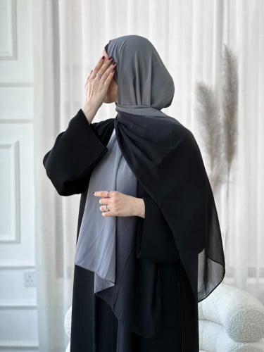 طرحة ممـوجة بالاسود