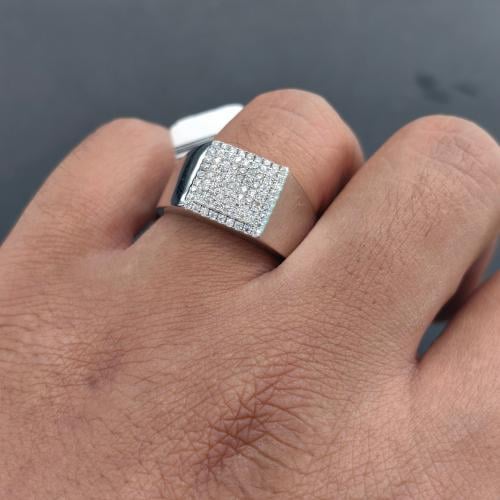 خاتم رجالي فضة بأحجار الموزنايت vvs