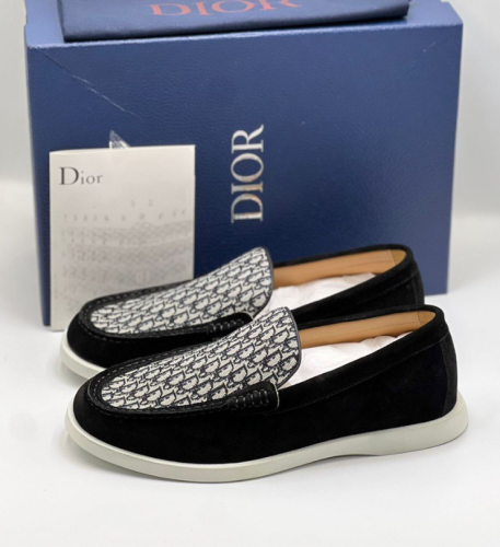 حذاء Dior اسود ملكي