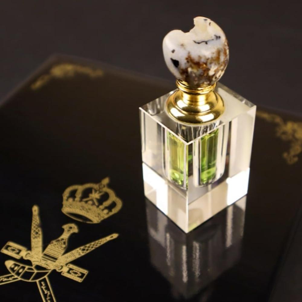 عطر  ورد السلطان قابوس من الخضير  لنوادر العود