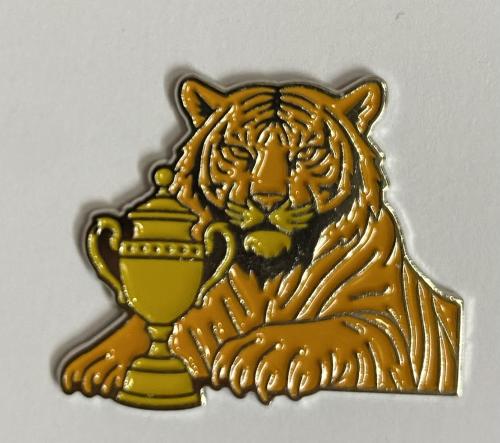 ستيكر معدني نمر ماسك كأس الدوري