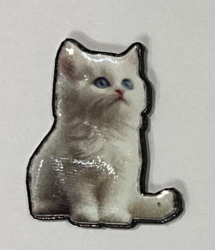 ستيكر اكريلك قطة