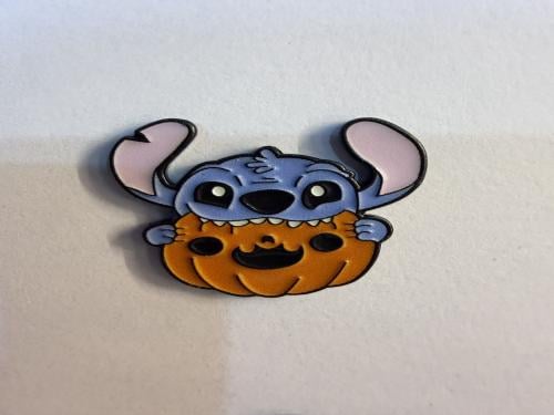 ستيكر معدني ستيتش