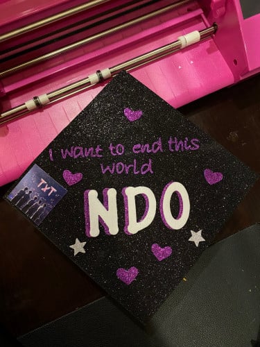 قبعة بنفسجية