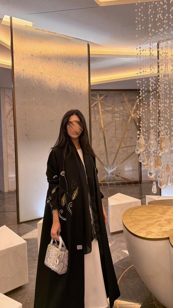 عباية موضي اسود