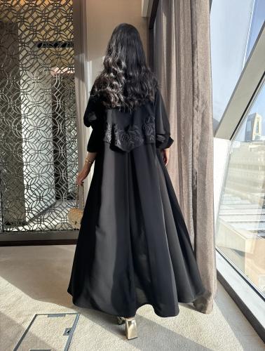 عباية دلال اسود