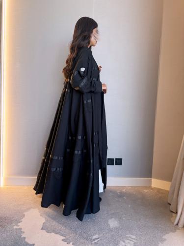 عباية لمار اسود