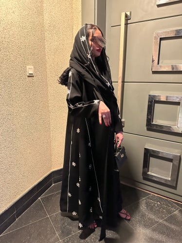 عباية H0 ابيض