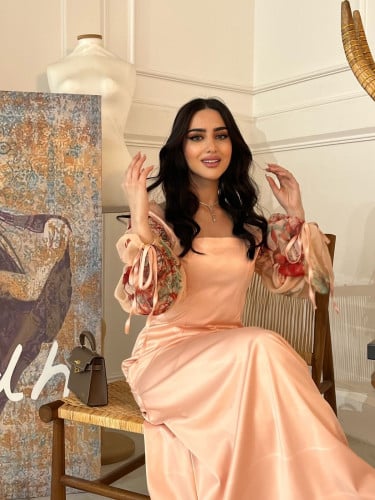 فستان نسائي ناعم
