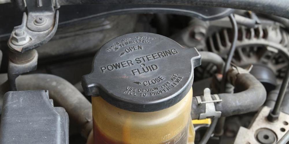 تهريب زيت الدركسون: الأسباب والعلامات التي لا يجب تجاهلها