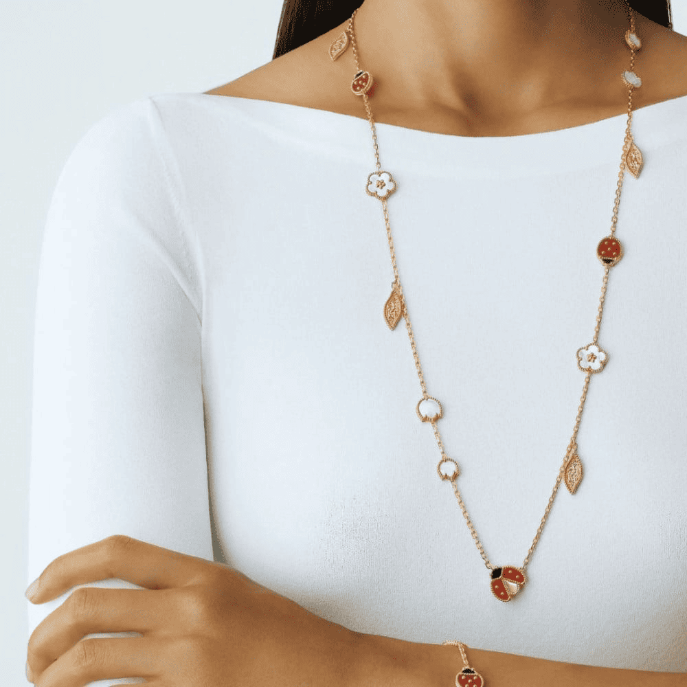 سلسال فان كليف دعسوقة