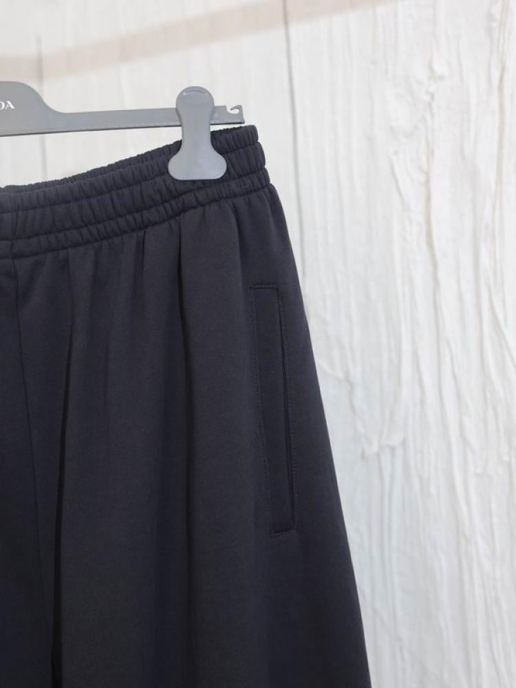 balenciaga x under armour baggy pants