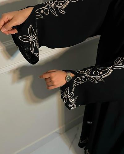عباية ورد