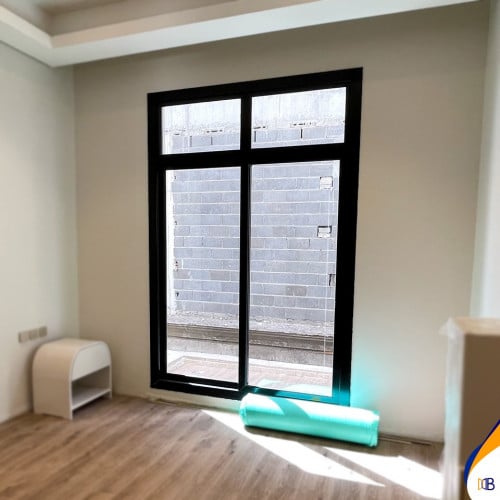 شباك سحاب زجاج رويال