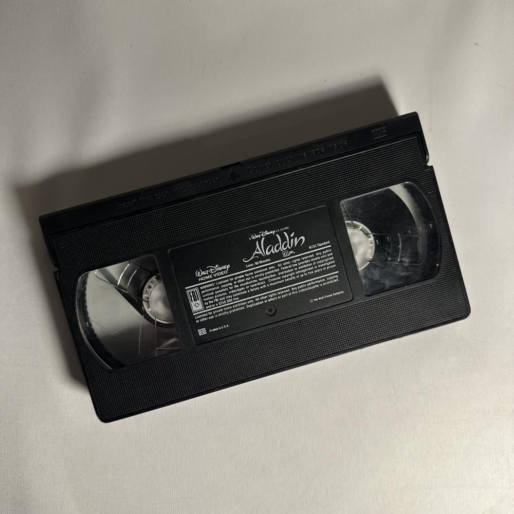 فيلم علا الدين من دزني الاصلي فيديو vhs