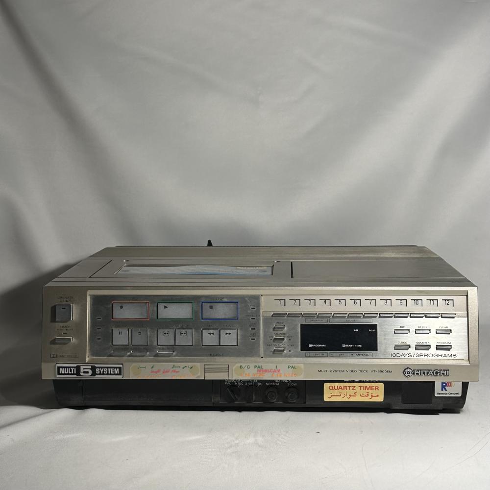 جهاز فيديو vhs من شركة هيتاشي