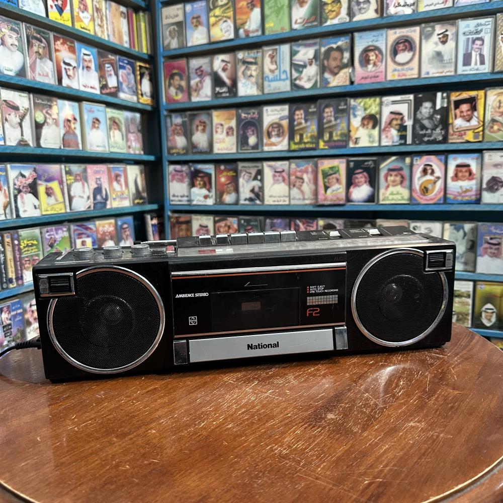 مسجل كاسيت ناشونال اسود