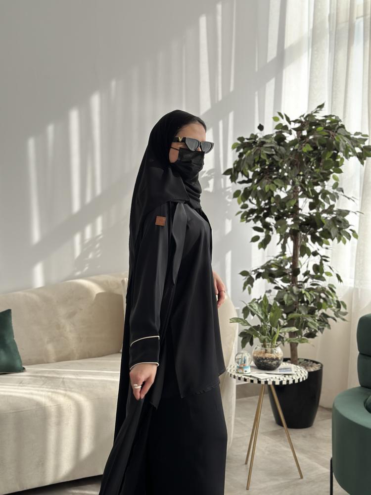 عباية منال