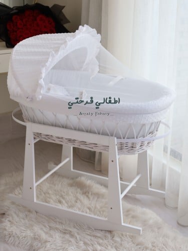 سلة موسى مع حامل