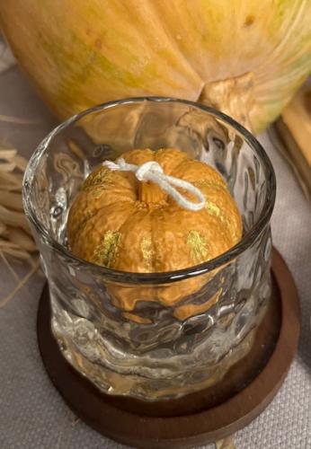 شمعة الخريف