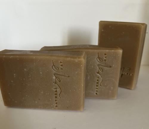 صابون الطين الأحمر