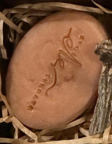 صابونة دهن العود