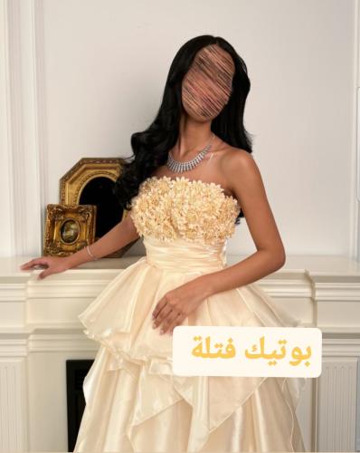 فستان عنود