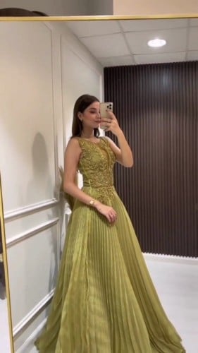 فستان سهرة جازار دبل كلوش بليسيا تطريز يدوي اللو ا...