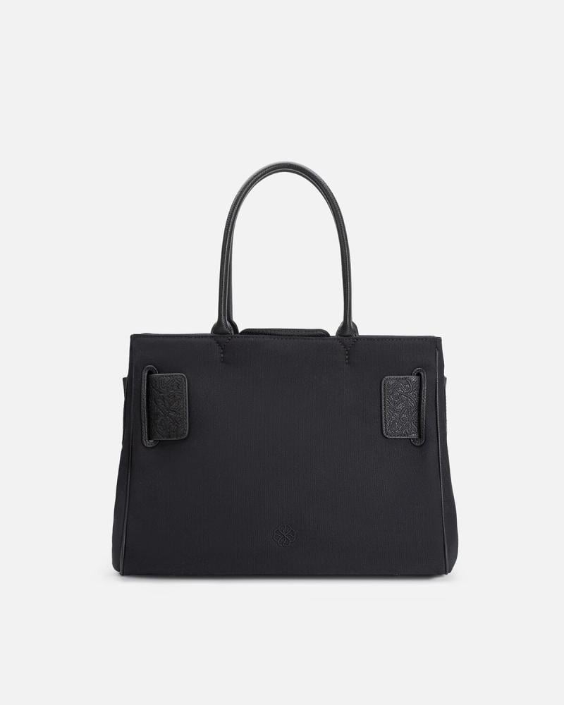 شنطة نسائية كلاسيك بلون أسود