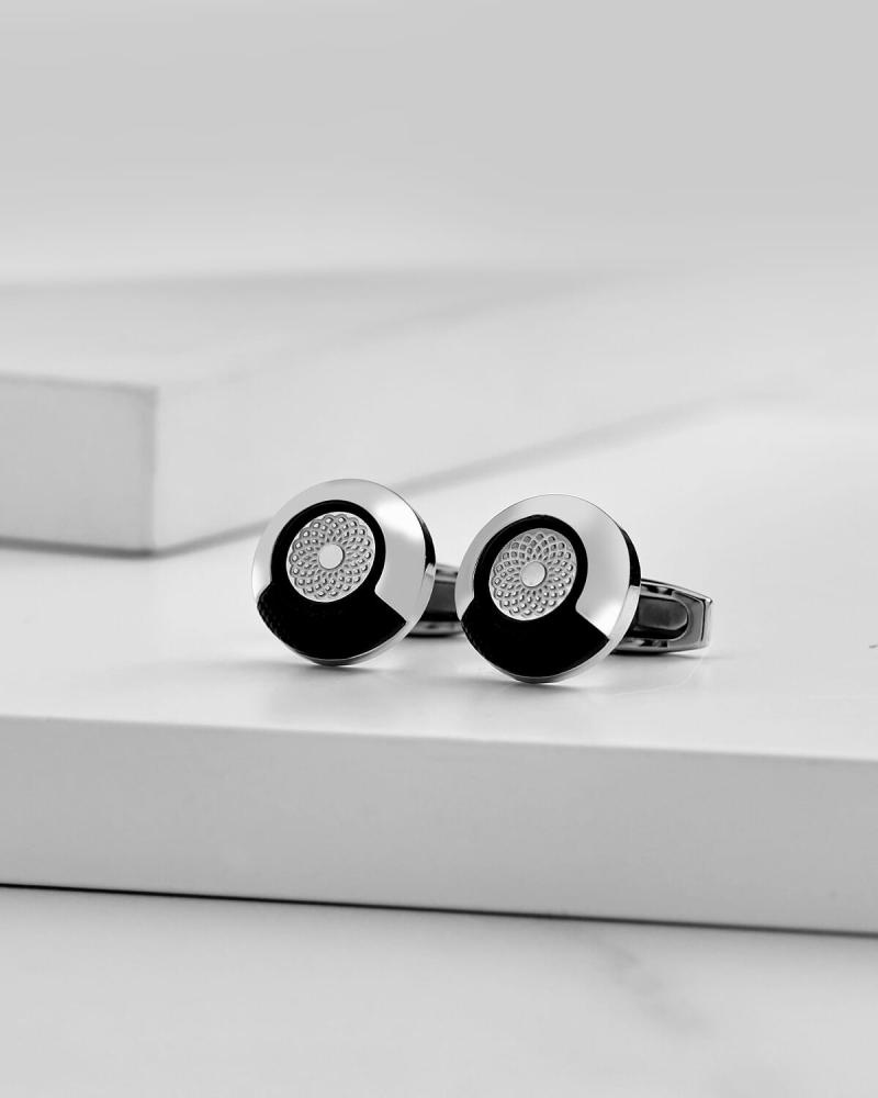 A stylish men's gift