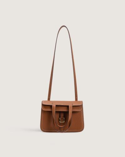 A brown bag for your practical look