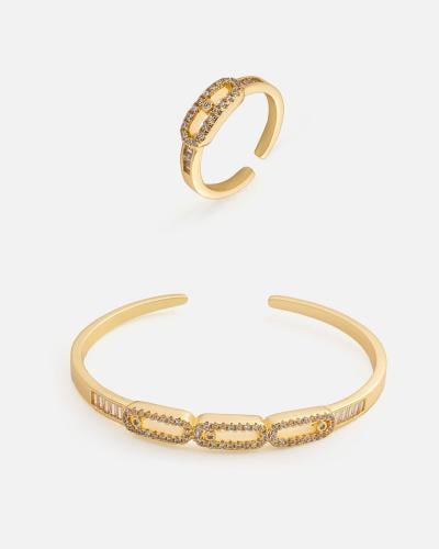 Women's accessory set: bracelet and ring in gold color