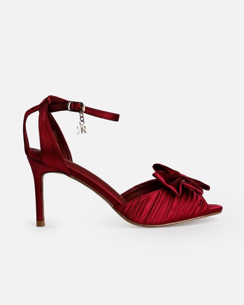 حذاء كعب نسائي بتصميم أنيق بلون أحمر