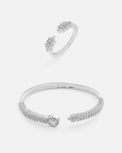 Elegant women's set: bracelet and ring in silver