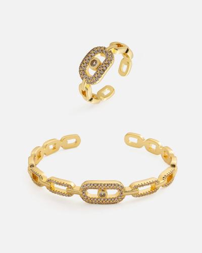 Elegant women's set: bracelet and ring in gold color