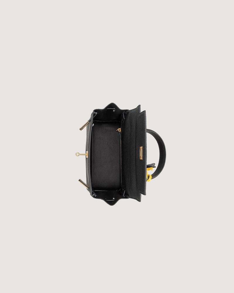 Medium-sized women's bag in black