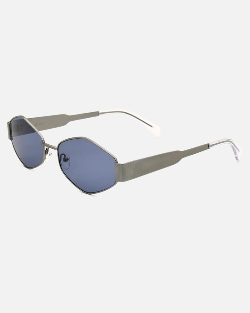 Women's sunglasses with an attractive design in gray