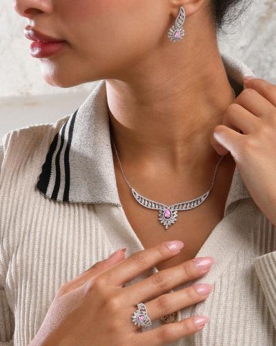 Luxury women's accessory set in silver and pink