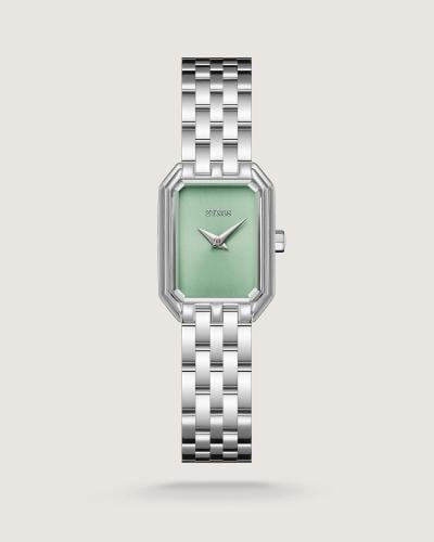 Elegant women's watch, steel, silver color