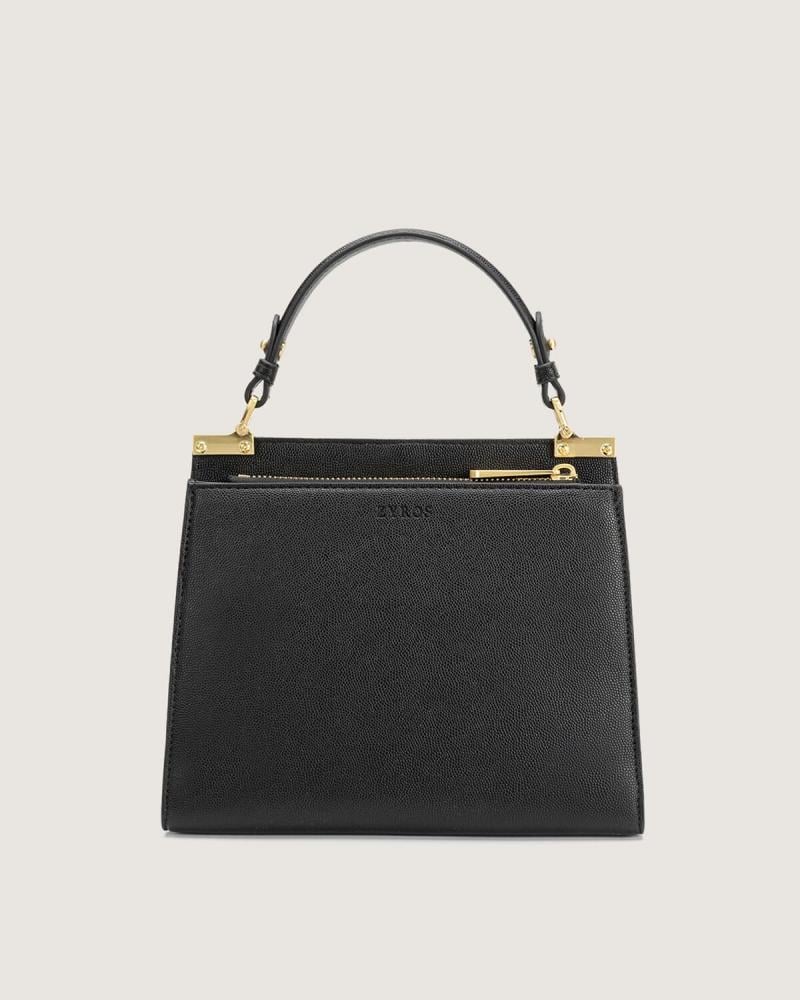A women's bag that reflects elegance in black